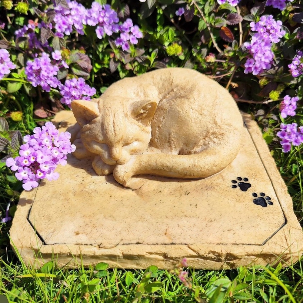 Catw Memorial Garden Stones, Grave Statues, Personalized Cat Pet